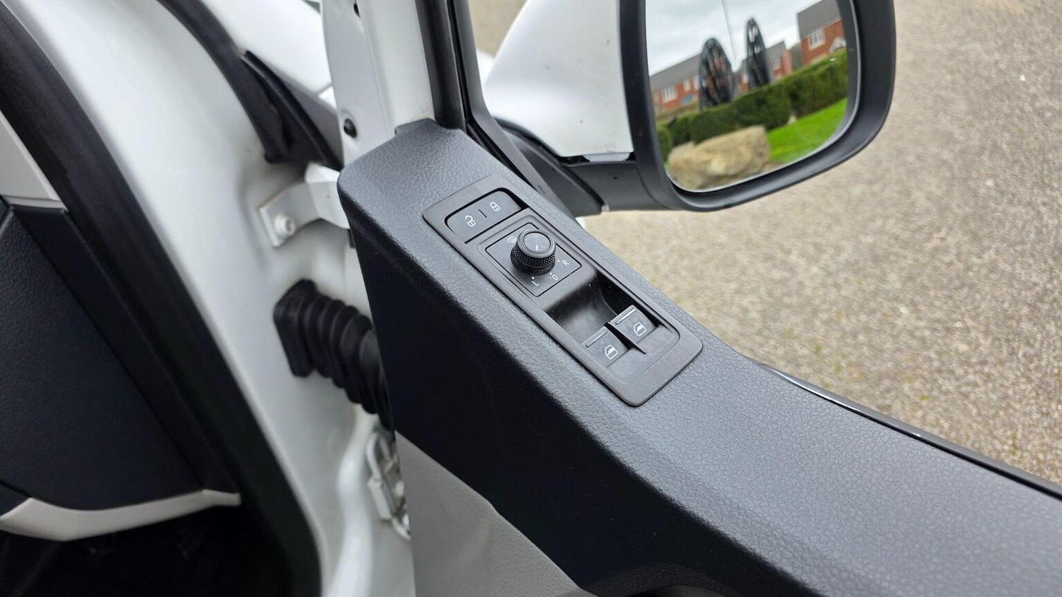 Used Volkswagen Transporter 2019 for sale - 77997315: Photo 29