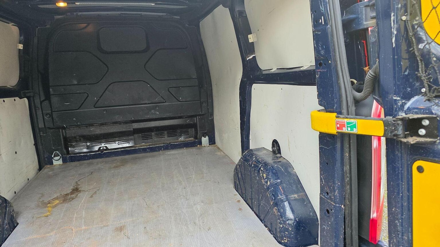 Used Ford Transit Custom 2018 for sale - 77997331: Photo 33