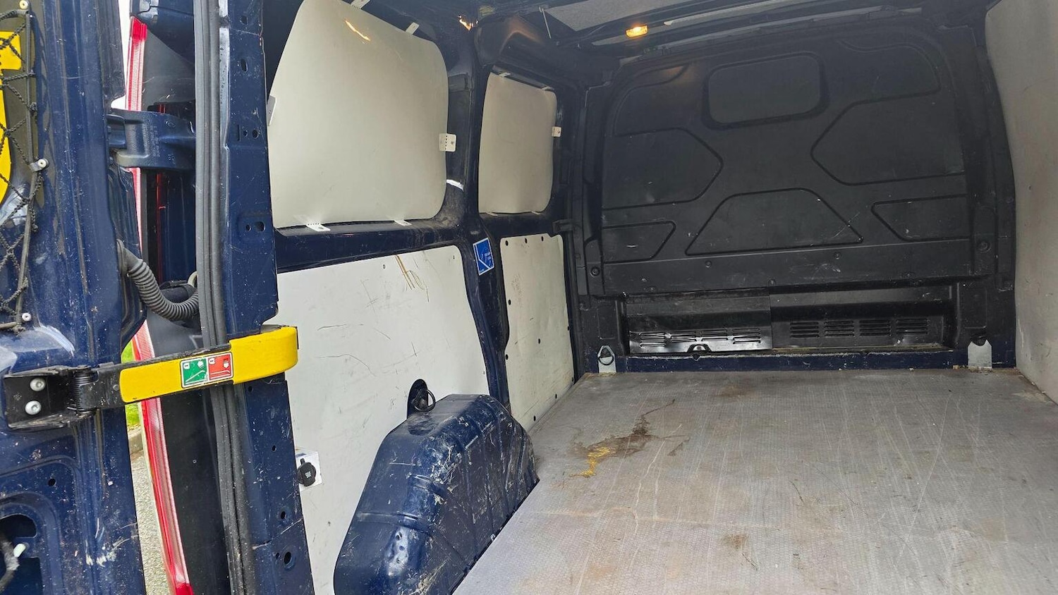 Used Ford Transit Custom 2018 for sale - 78206050: Photo 34