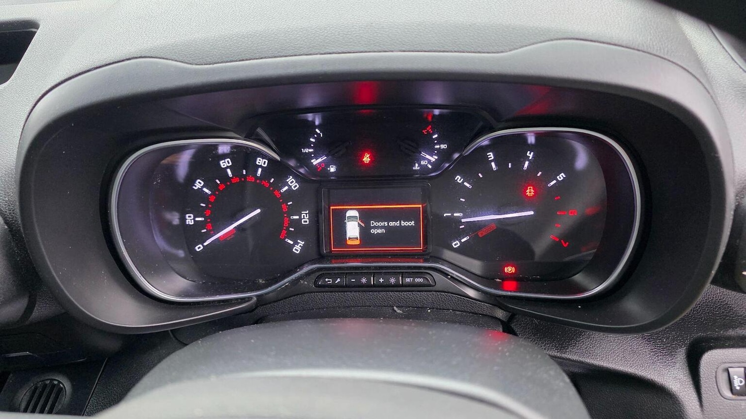 Used Citroen Berlingo 2022 for sale - 77997326: Photo 24