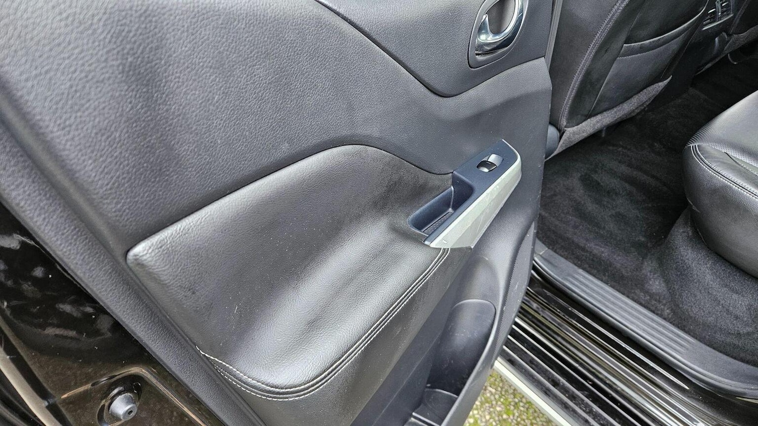 Used Nissan Navara 2021 for sale - 77997325: Photo 21