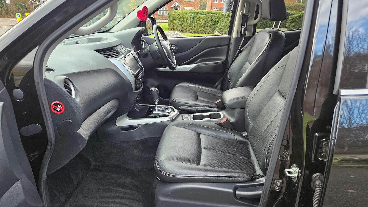 Used Nissan Navara 2021 for sale - 77997325: Photo 27