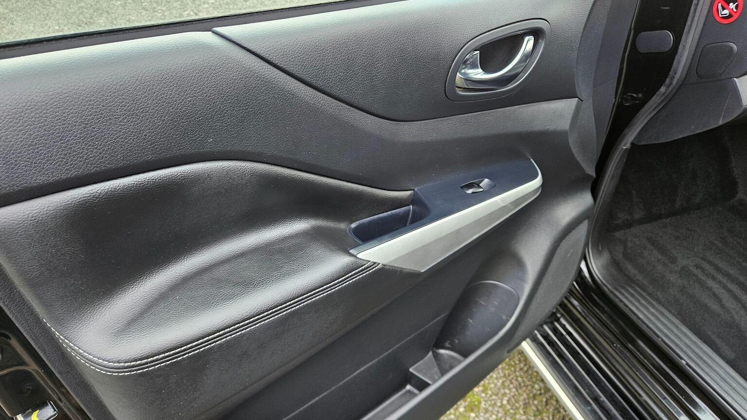 Used Nissan Navara 2021 for sale - 77997325: Photo 32