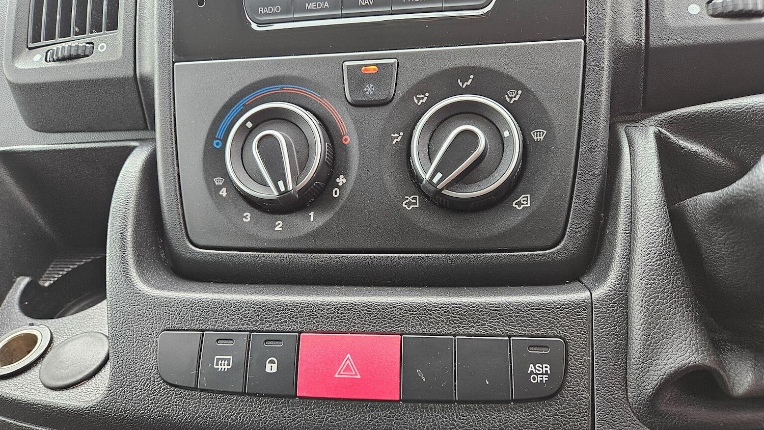 Used Peugeot Boxer 2019 for sale - 78206052: Photo 32