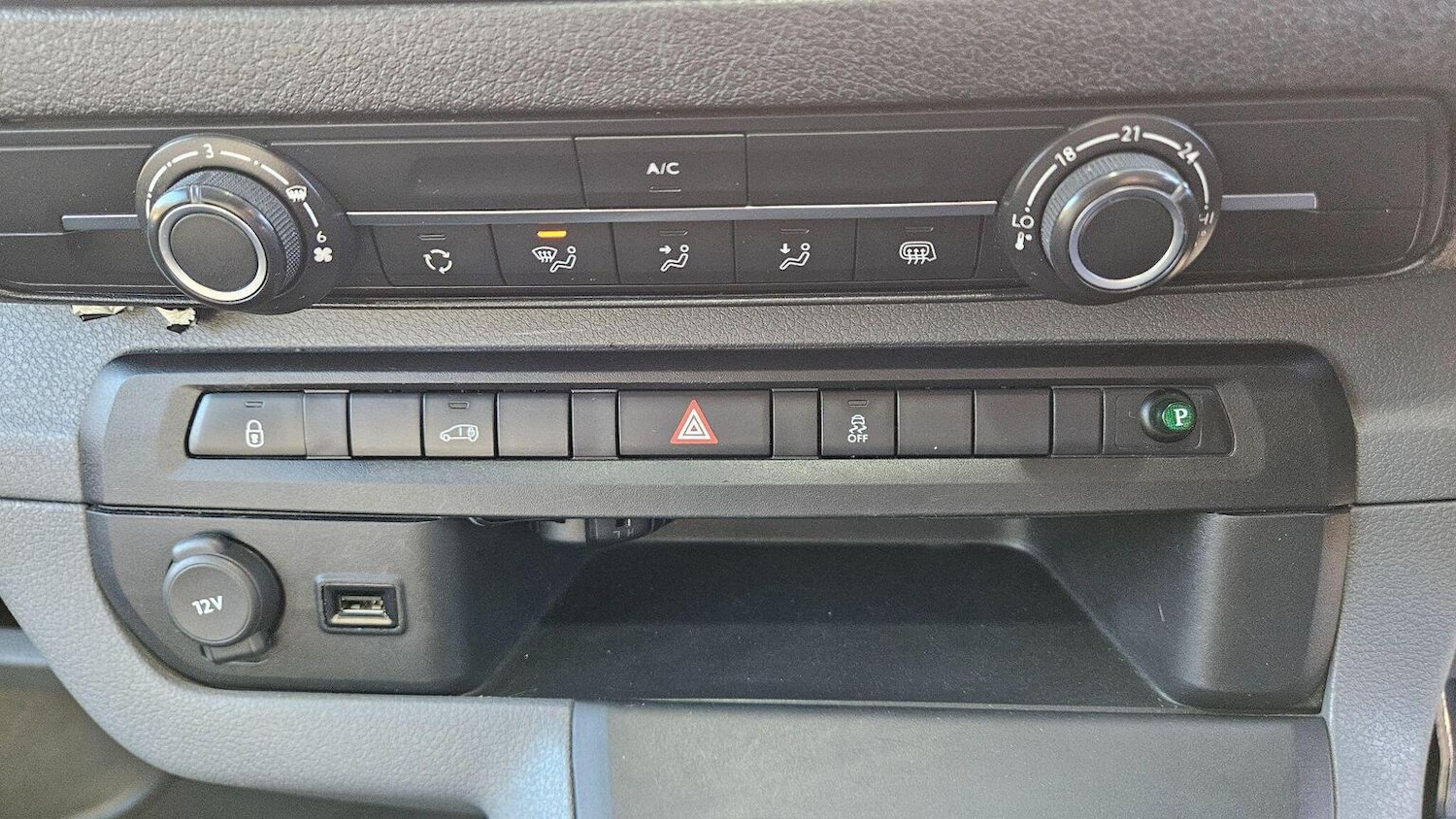 Used Peugeot Expert 2018 for sale - 77997333: Photo 13