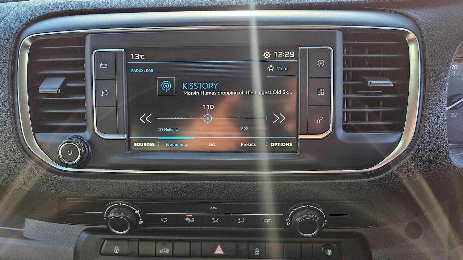 Used Peugeot Expert 2018 for sale - 77997333: Photo 22