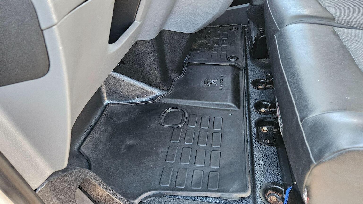 Used Peugeot Expert 2018 for sale - 77997333: Photo 25