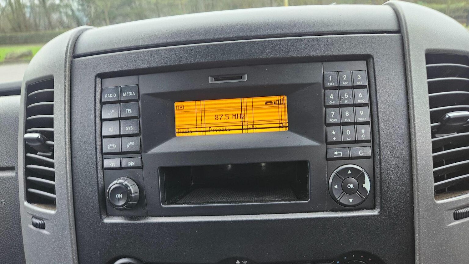 Used Mercedes-Benz Sprinter 2018 for sale - 77997332: Photo 32