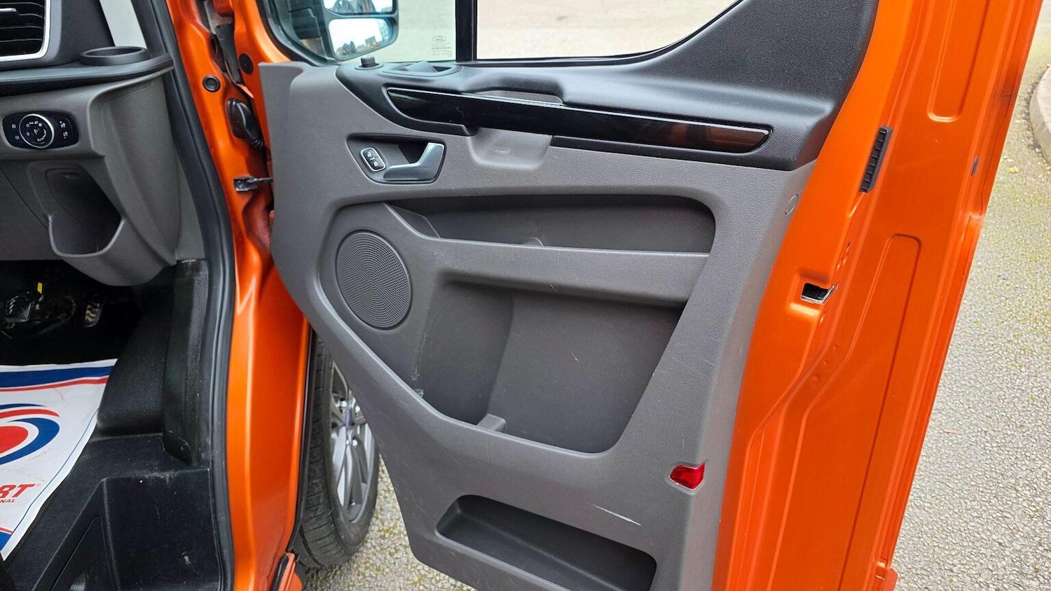 Used Ford Transit Custom 2021 for sale - 77997312: Photo 33