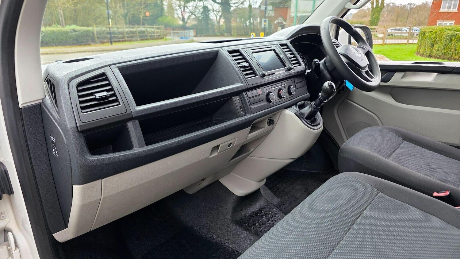 Used Volkswagen Transporter 2019 for sale - 78206046: Photo 17