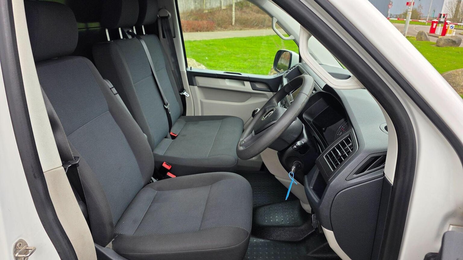 Used Volkswagen Transporter 2019 for sale - 78206046: Photo 24