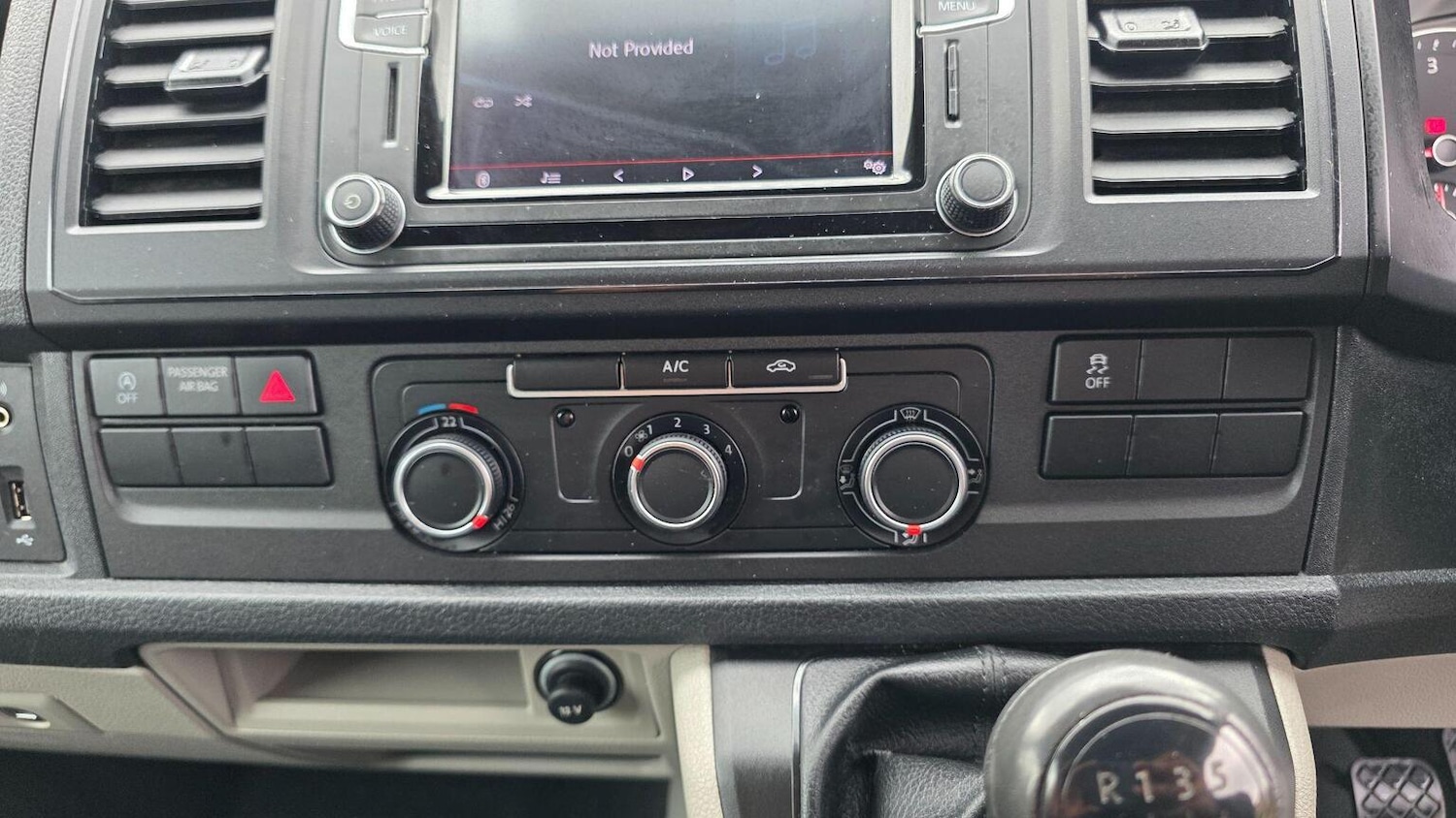 Used Volkswagen Transporter 2019 for sale - 78206046: Photo 34