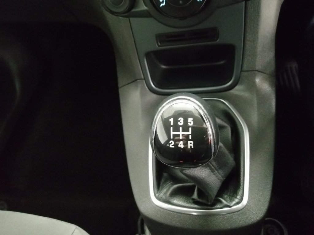 Used Ford Fiesta 2013 for sale - 76417601: Photo 16