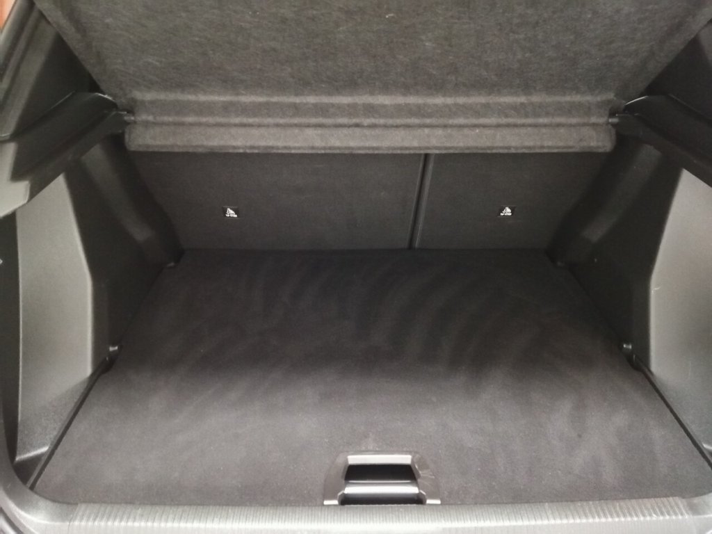 Used Peugeot 2008 2022 for sale - 76386399: Photo 35