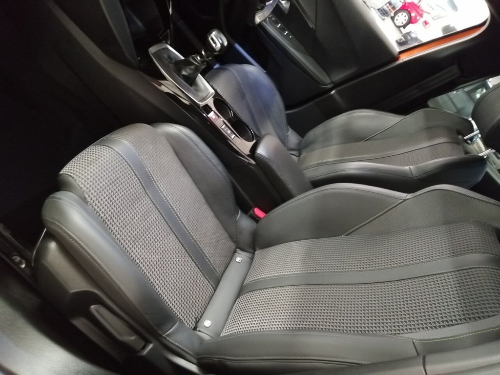 Used Peugeot 2008 2022 for sale - 76386399: Photo 42