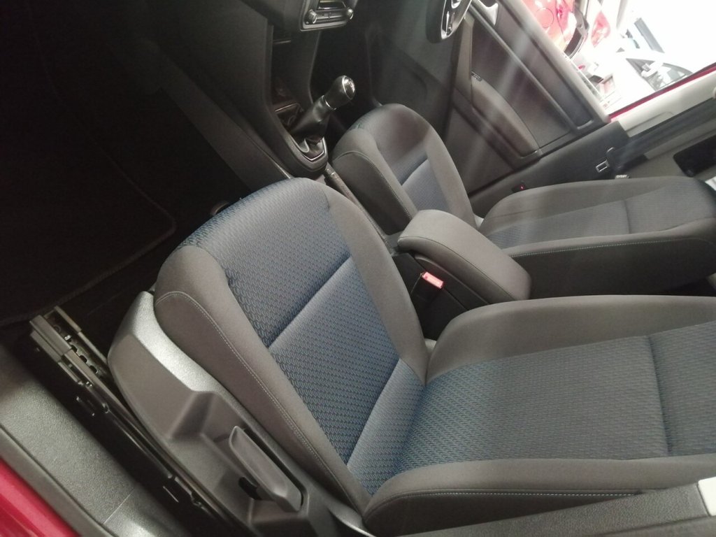 Used Volkswagen Caddy Maxi Life 2020 for sale - 77805933: Photo 41