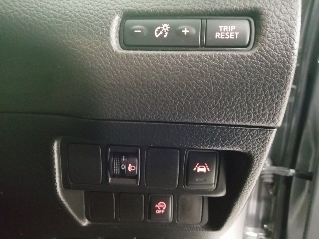 Used Nissan Qashqai 2018 for sale - 77153364: Photo 18