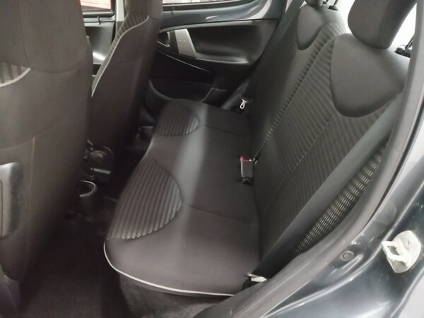 Used Peugeot 107 2012 for sale - 76162665: Photo 11