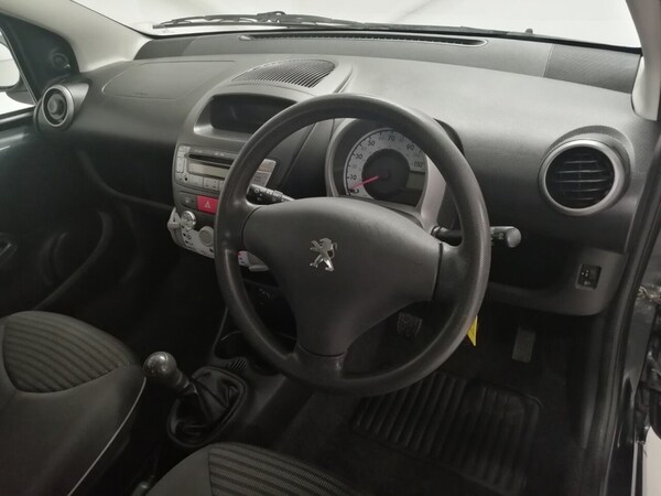 Used Peugeot 107 2012 for sale - 76162665: Photo 6