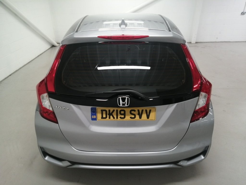Used Honda Jazz 2019 for sale - 76481506: Photo 32