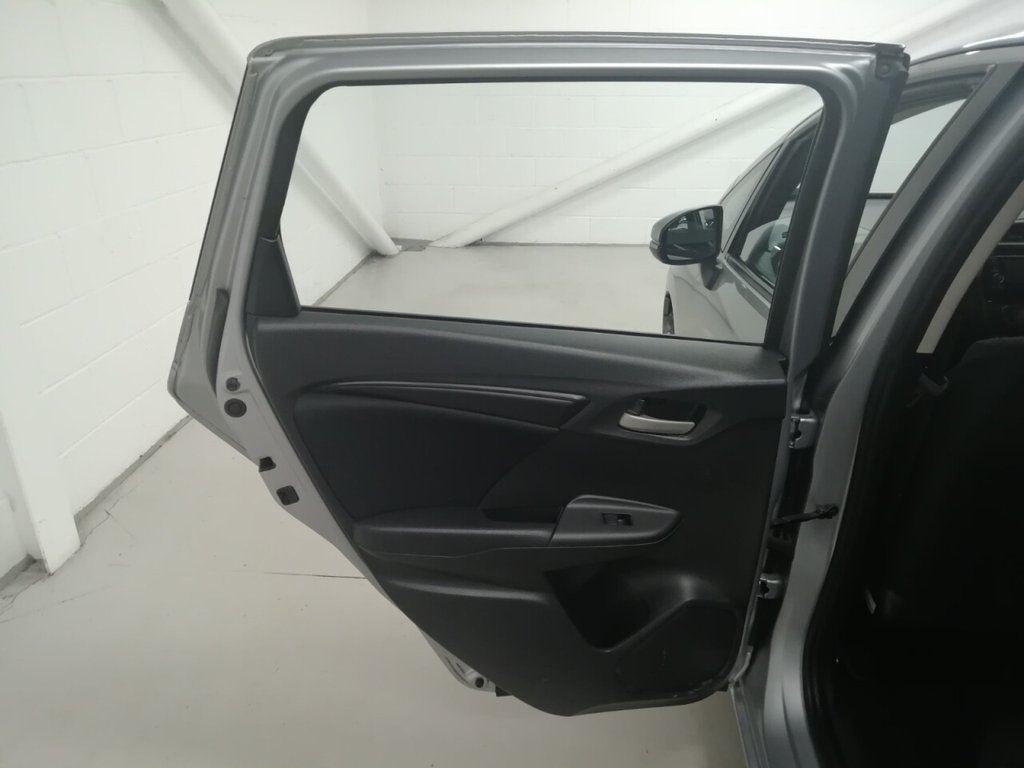 Used Honda Jazz 2019 for sale - 76481506: Photo 44