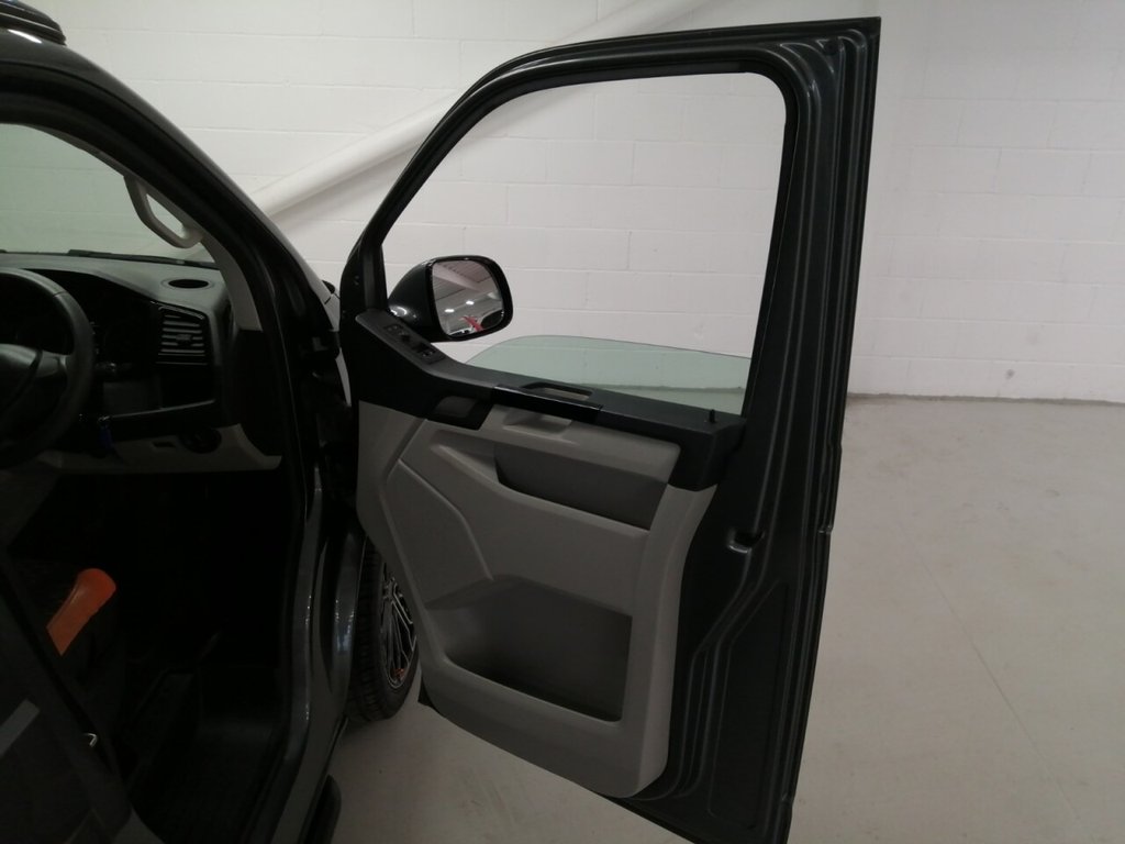 Used Volkswagen Transporter 2019 for sale - 77080548: Photo 36