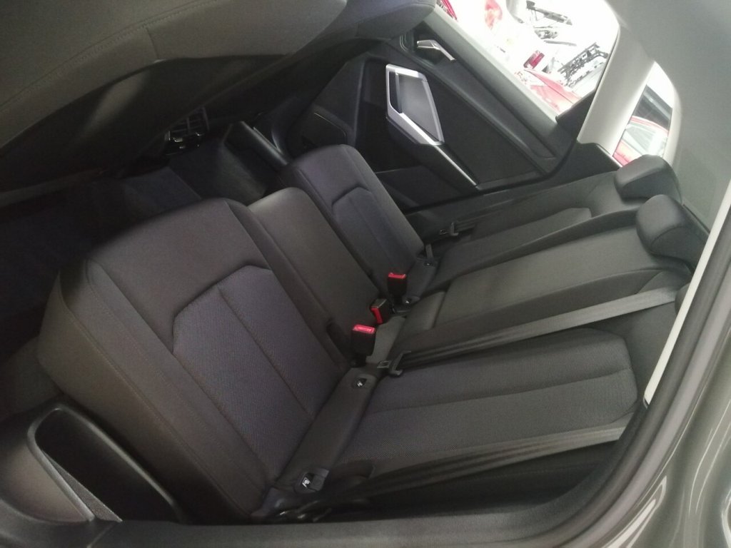 Used Audi Q3 2022 for sale - 76323361: Photo 46