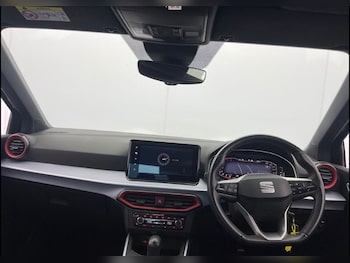 Used SEAT Arona 2021 for sale - 76923201: Photo