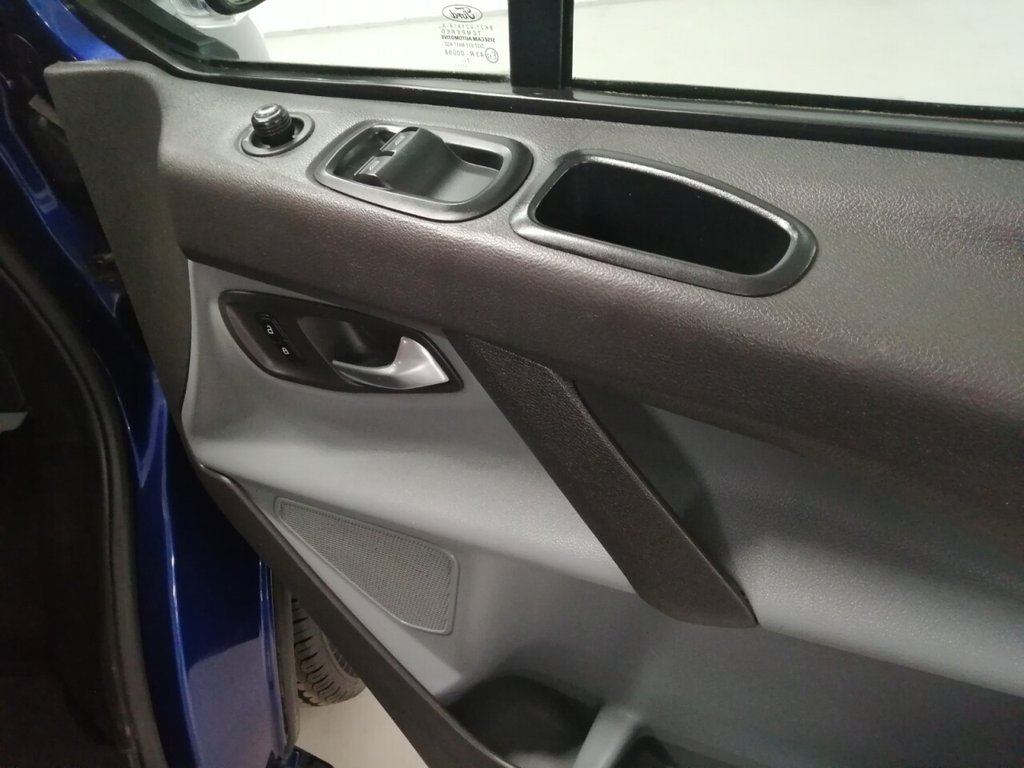 Used Ford Transit Custom 2018 for sale - 77038126: Photo 39