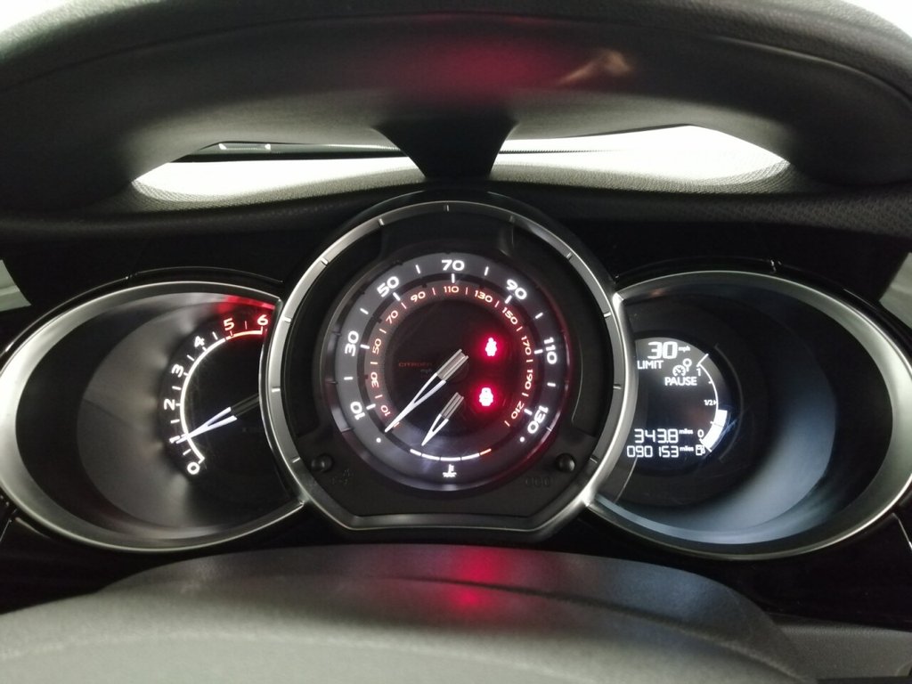 Used Citroen DS3 2015 for sale - 76591118: Photo 15