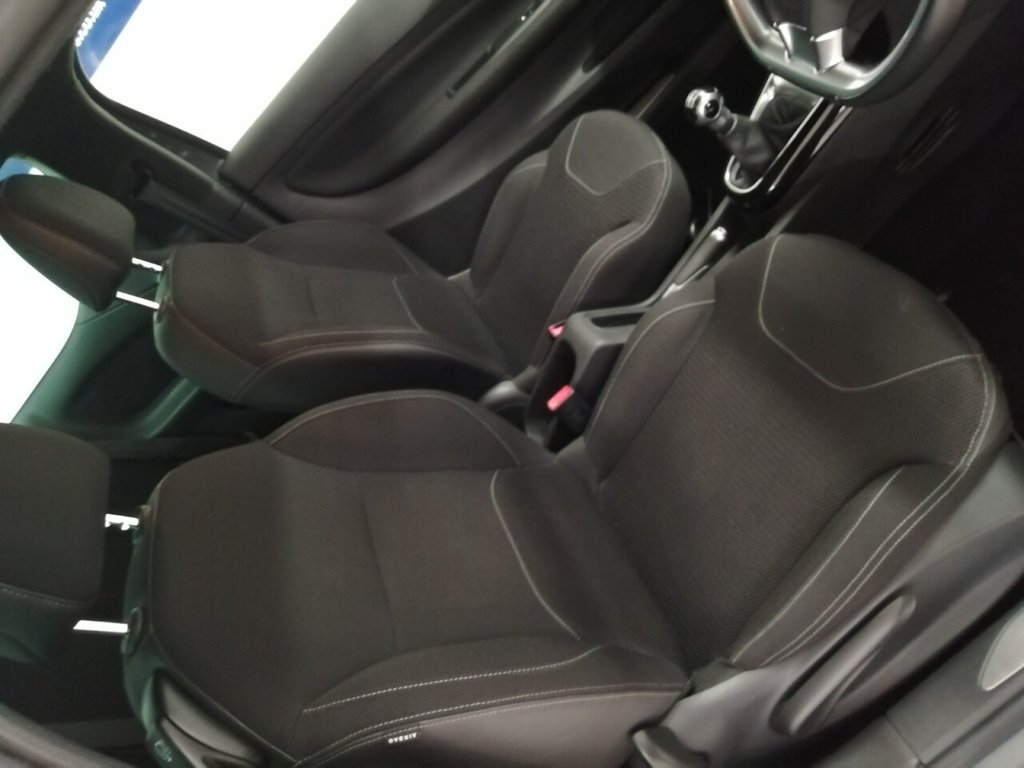 Used Citroen DS3 2015 for sale - 76591118: Photo 21