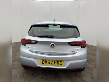 Used Vauxhall Astra 2017 for sale - 77037799: Photo