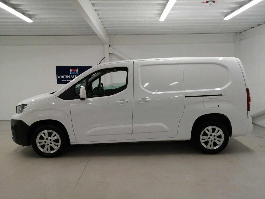 Vehicle 33
