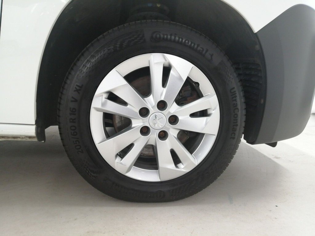 Vehicle 43