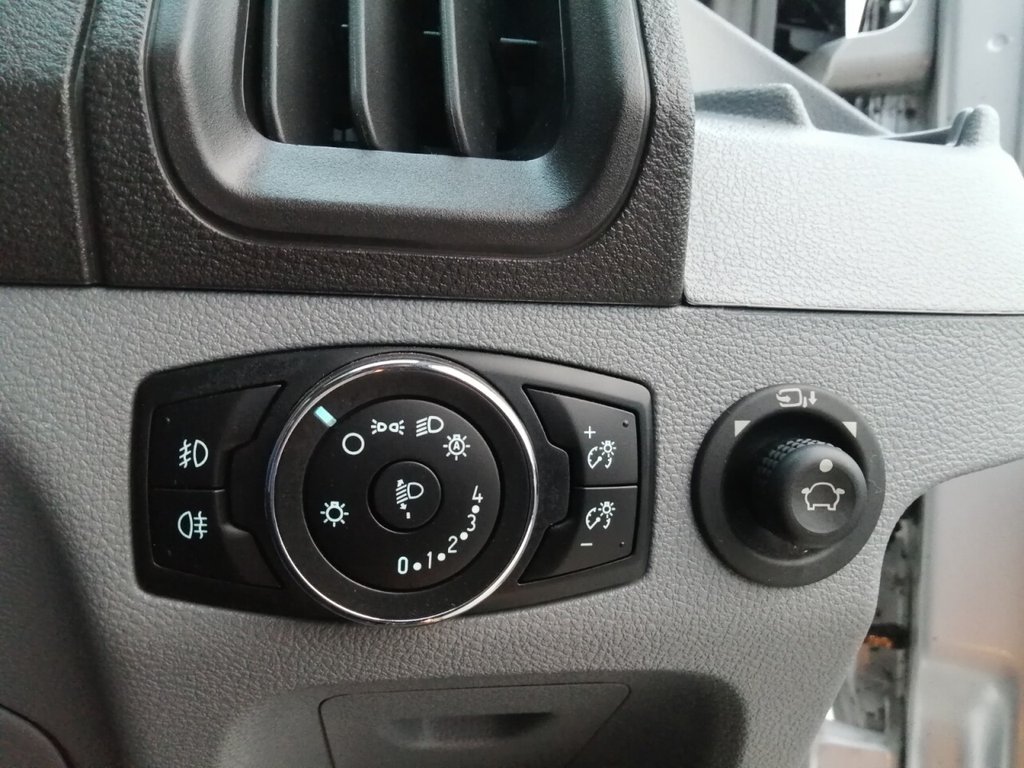 Used Ford Transit 2017 for sale - 77422018: Photo 16