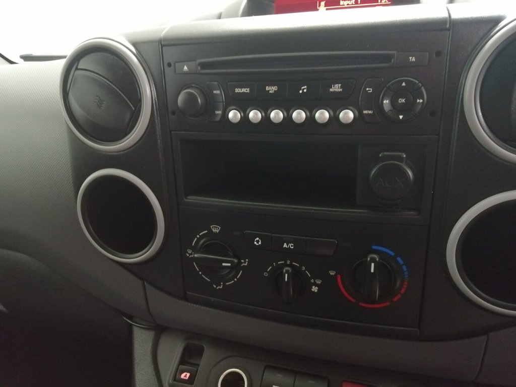 Used Peugeot Partner 2015 for sale - 77037807: Photo 12