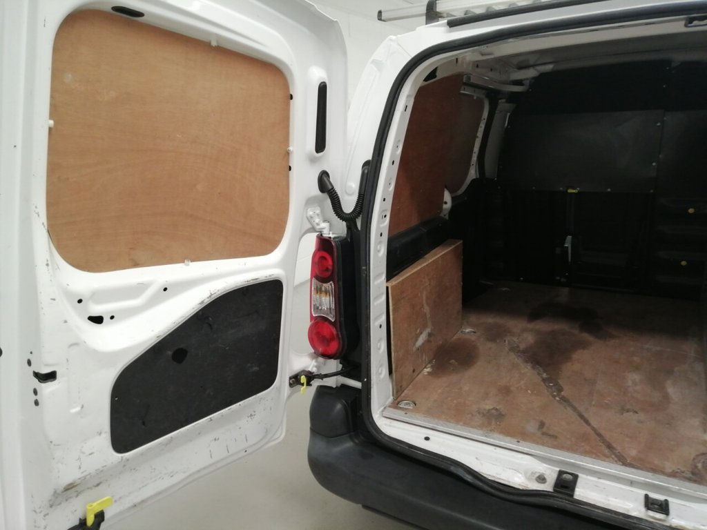 Used Peugeot Partner 2015 for sale - 77037807: Photo 38