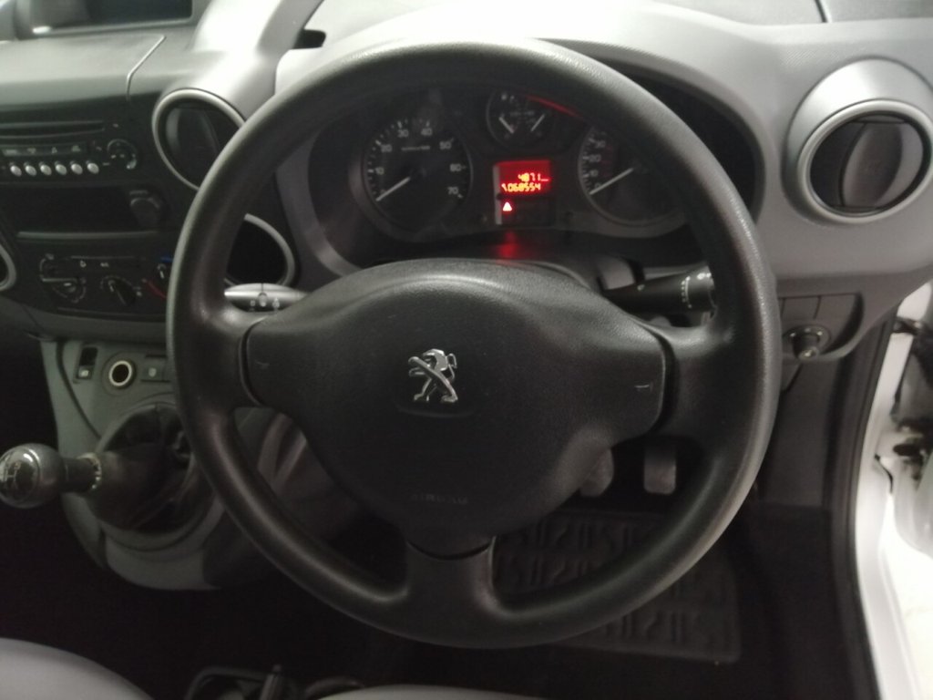 Used Peugeot Partner 2015 for sale - 77037807: Photo 9