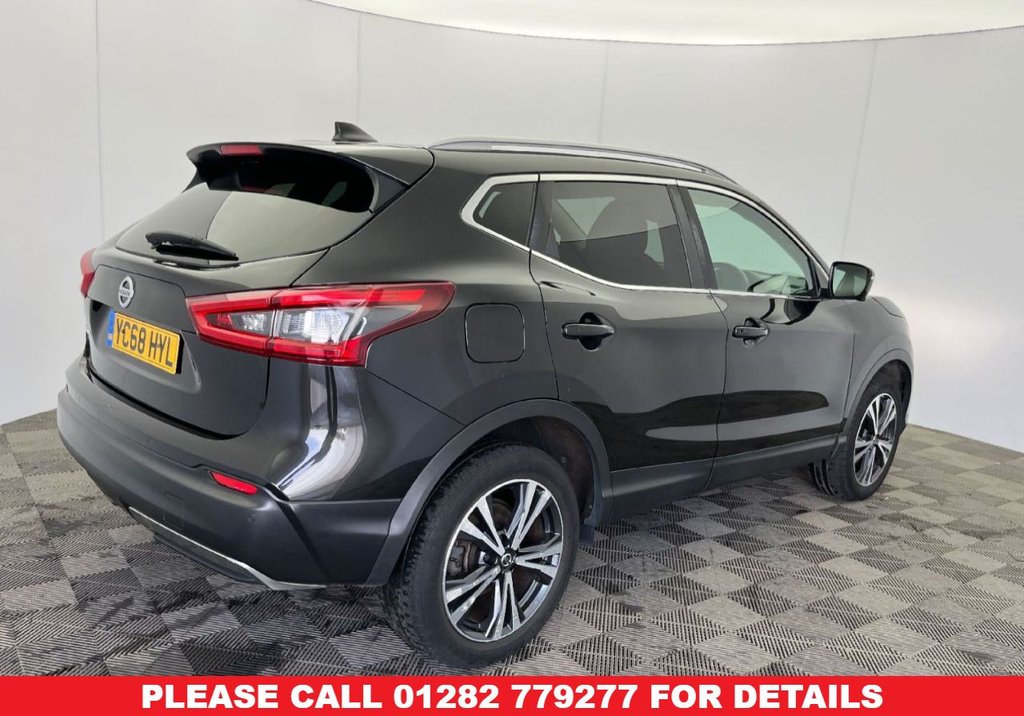 Used Nissan Qashqai 2018 for sale - 77153436: Photo 2