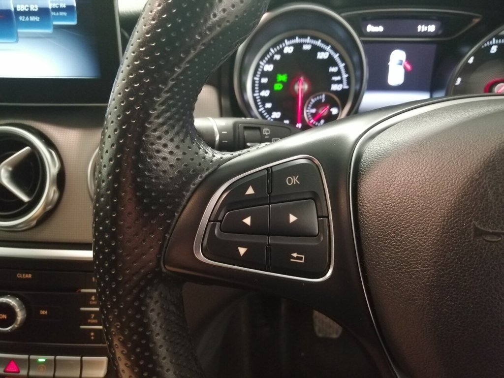 Used Mercedes-Benz GLA 2019 for sale - 77422029: Photo 8