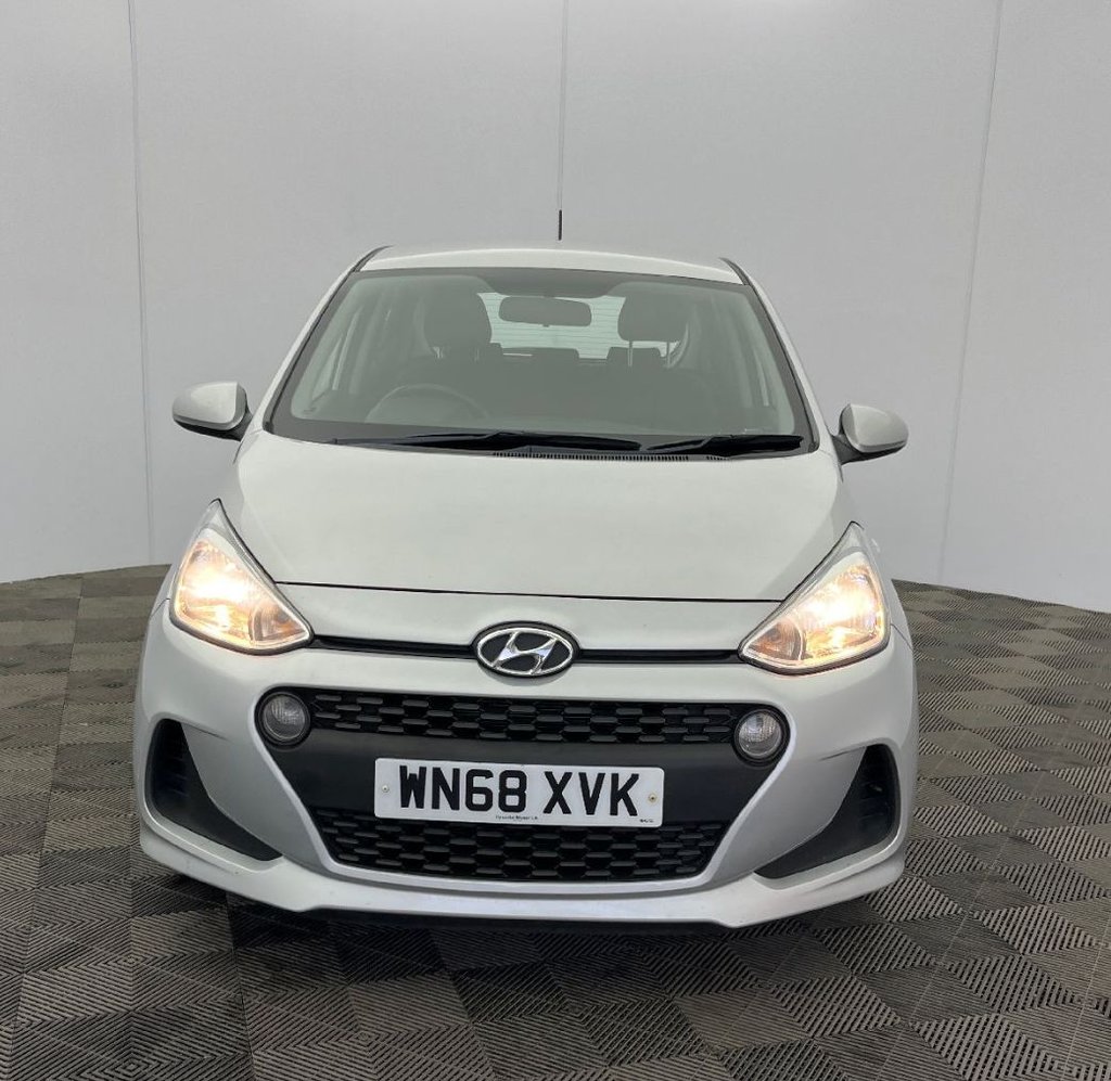 Used Hyundai i10 2018 for sale - 76820212: Photo 3