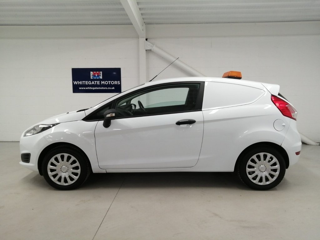 Used Ford Fiesta Van 2015 for sale - 75854087: Photo 20