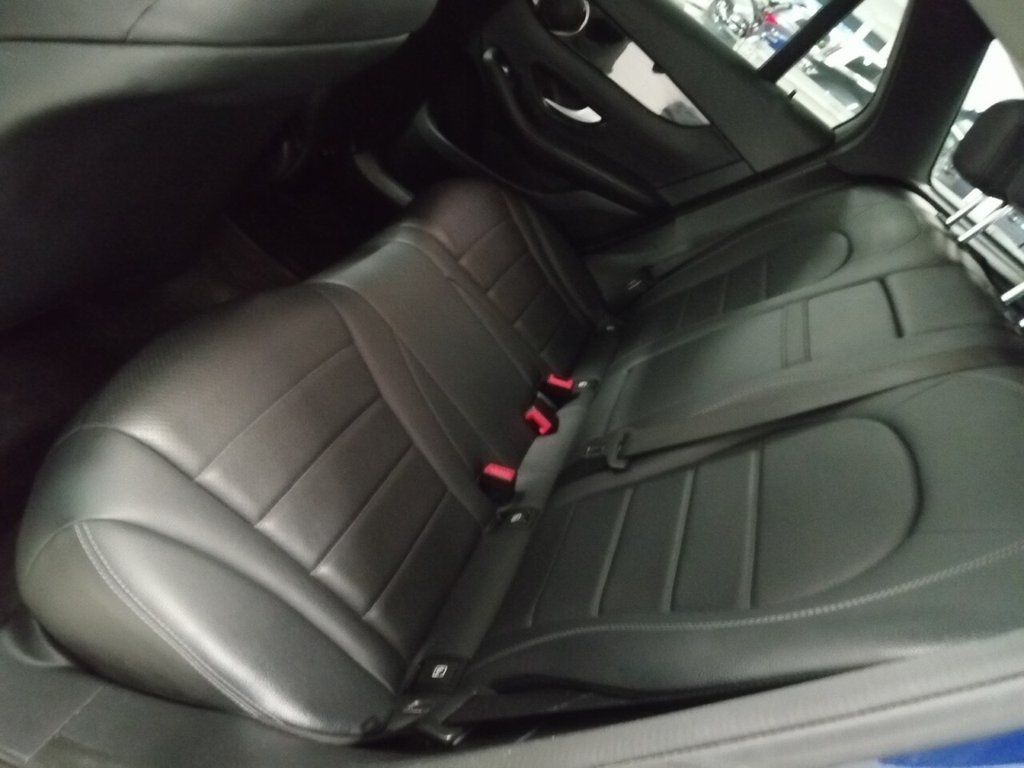 Used Mercedes-Benz GLC 2019 for sale - 76570567: Photo 45