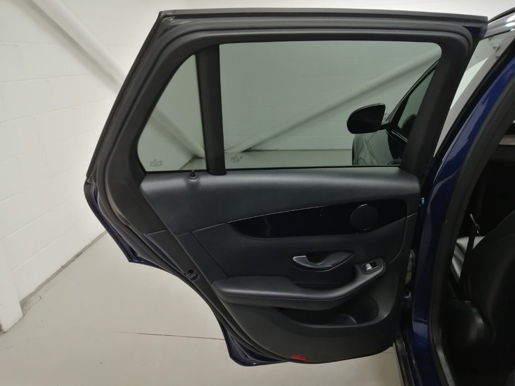 Used Mercedes-Benz GLC 2019 for sale - 76570567: Photo 47