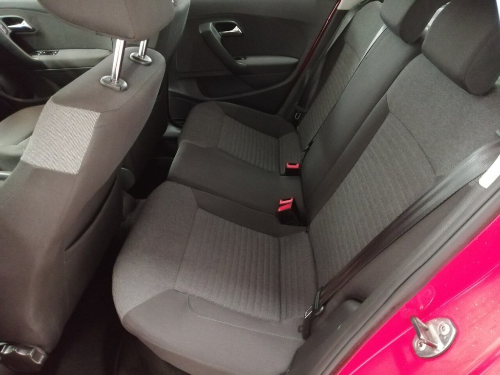 Used Volkswagen Polo 2010 for sale - 76724178: Photo 11