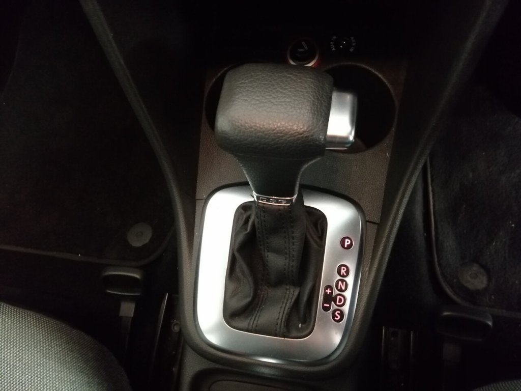 Used Volkswagen Polo 2010 for sale - 76724178: Photo 14