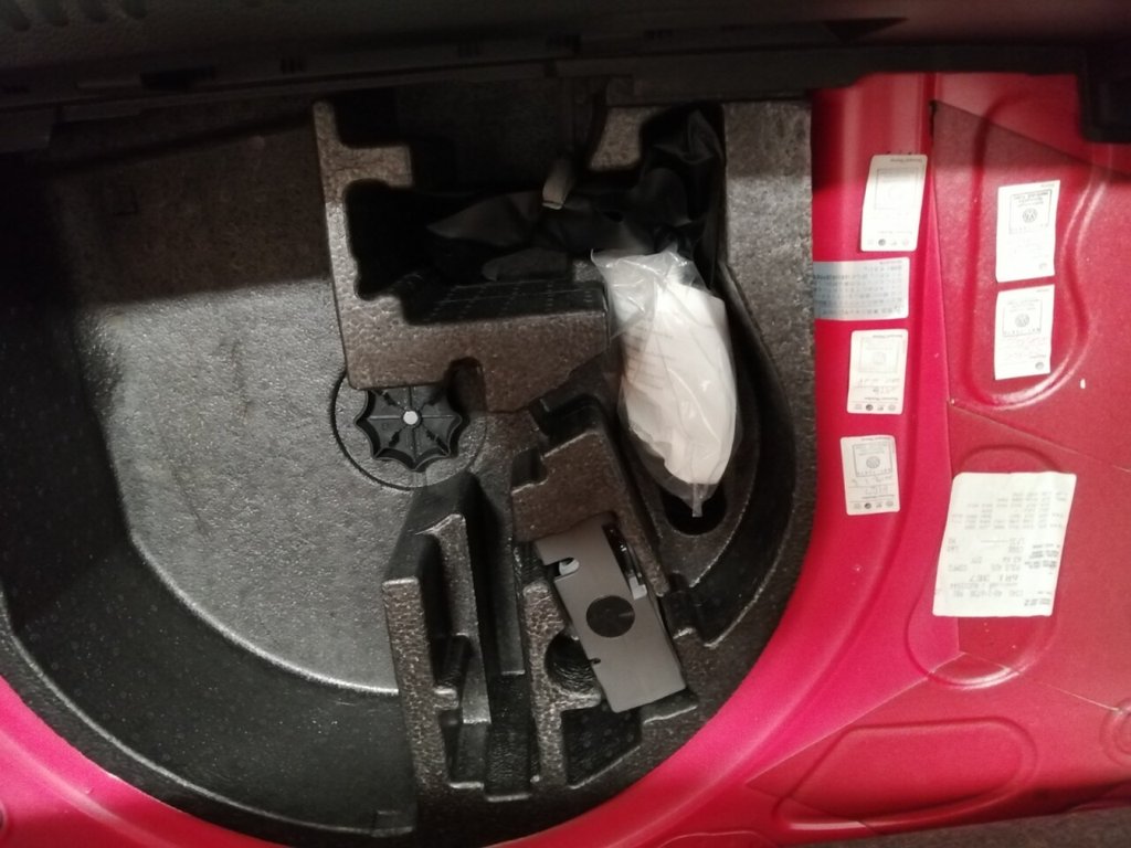 Used Volkswagen Polo 2010 for sale - 76724178: Photo 29