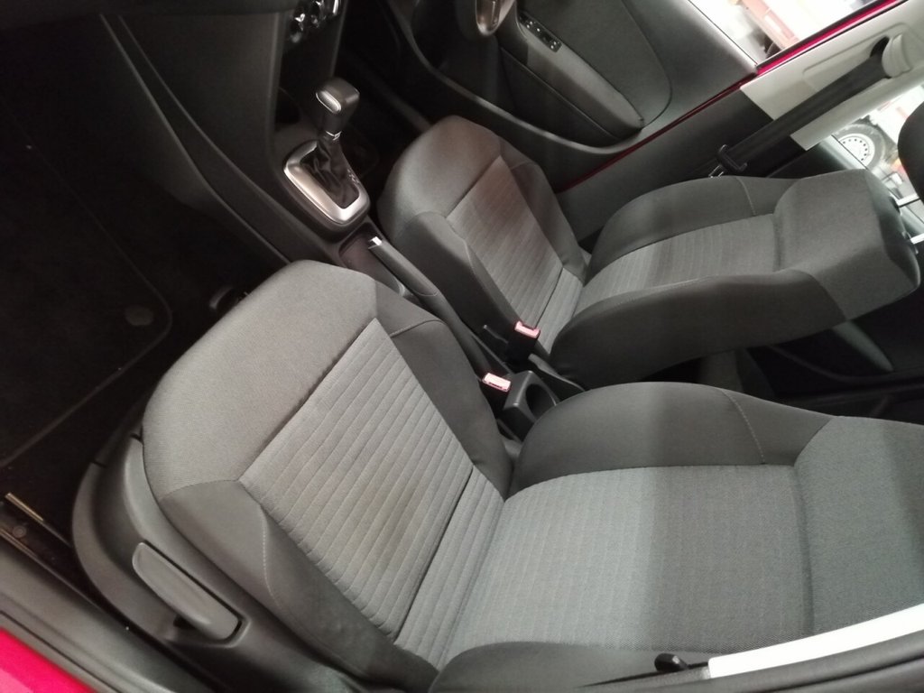 Used Volkswagen Polo 2010 for sale - 76724178: Photo 30