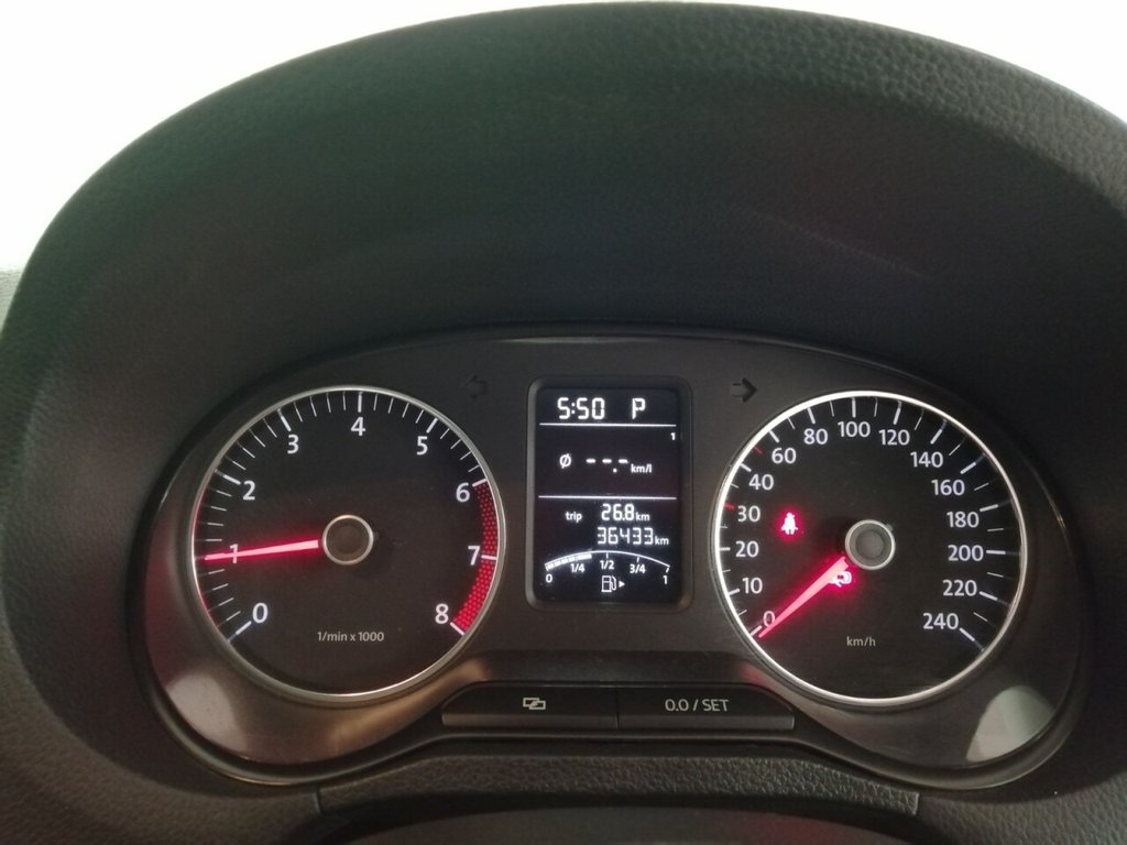 Used Volkswagen Polo 2010 for sale - 76724178: Photo 46