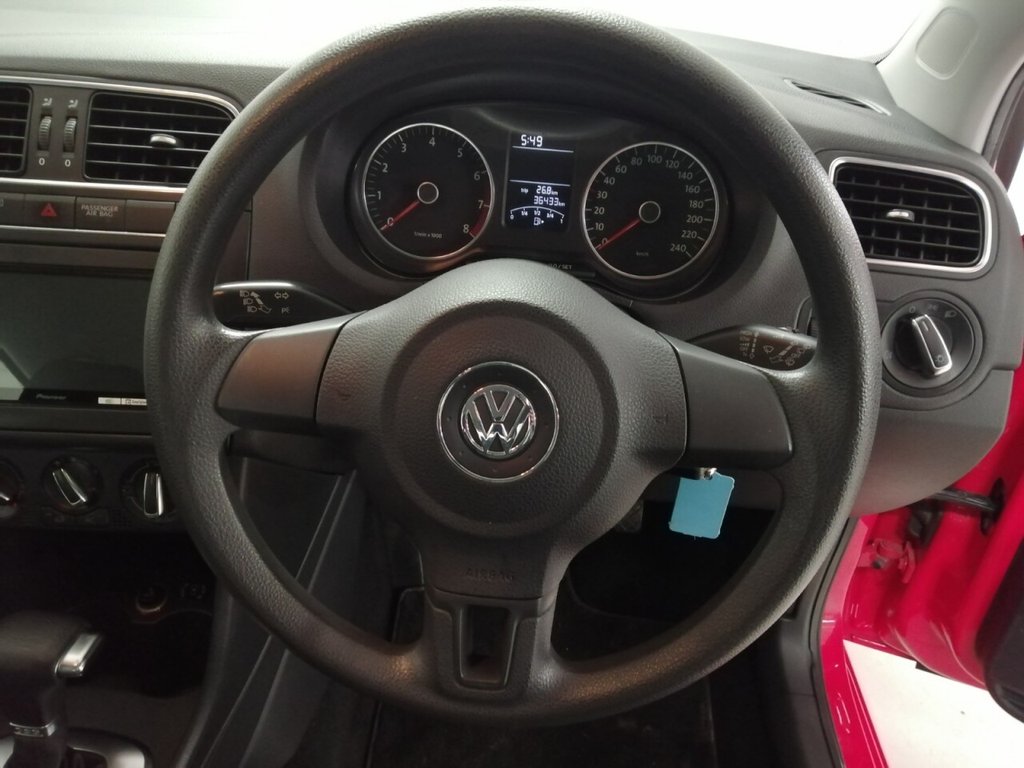Used Volkswagen Polo 2010 for sale - 76724178: Photo 7